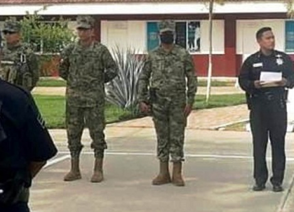 Tres tenientes de la Marina, al frente de tránsito municipal de PV