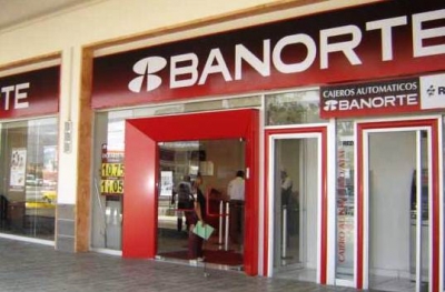 Banda de asaltantes bancarios se instala en Puerto Vallarta; fueron grabados en el Banorte de Las Glorias