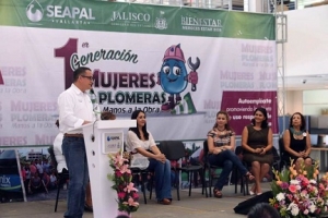 Rompe paradigmas “Mujeres Plomeras, Manos a la Obra” de Seapal