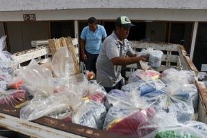 Lleva DIF Vallarta más apoyos a familias de Nayarit