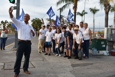 Cerca de 30 de colonias ya se subieron al barco con Saúl López