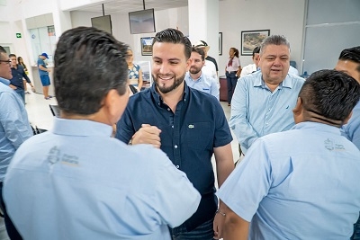 Busca Munguía llevar agua de calidad a todos los hogares