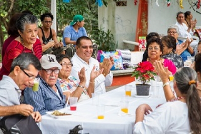 Trabaja el gobierno municipal por el bienestar de los adultos mayores