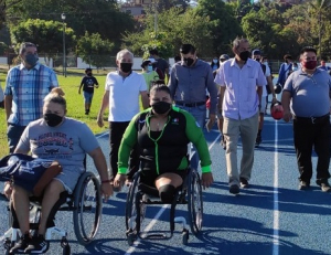 Rehabilitan cancha de fútbol y pista de atletismo de la unidad &quot;Alfonso Díaz Santos&quot;