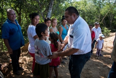 Gobierno municipal llevará agua potable a vallartenses