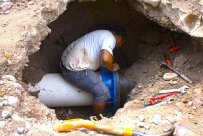 SEAPAL Vallarta realiza trabajos emergentes en la colonia Emiliano Zapata