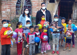 DIF Vallarta hace felices a miles de niños vallartenses