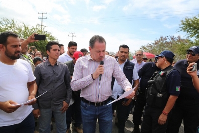 Soluciona Jaime Cuevas desabasto de agua potable en Punta de Mita