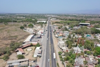 Anuncia Héctor Santana ampliación a seis carriles de la carretera San Vicente – Mezcales para 2027