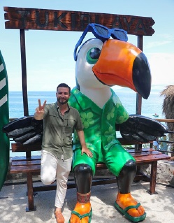 Inaugura Munguía el primer club de playa público en Palmares