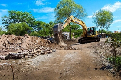 Continúa saneamiento de la Laguna de Tomasa