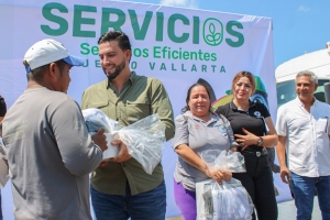 Personal de Aseo Público recibe nuevos uniformes y equipo de trabajo