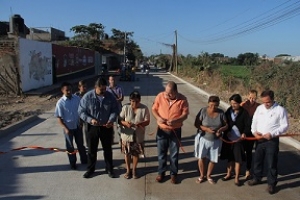 Brinda el gobierno municipal un acceso digno a los alumnos del COBAEJ