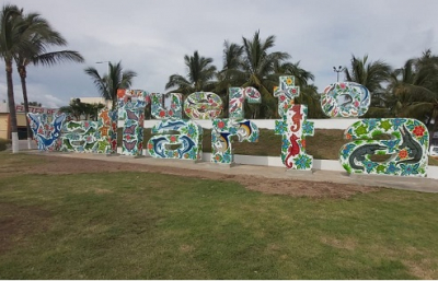 Inauguran nuevas letras de bienvenida a Puerto Vallarta