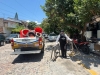 Continúa operativo contra “aparta lugares” quitando objetos de la vía pública