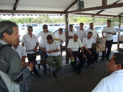 Chavoya con taxistas