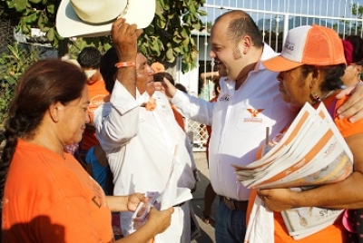 Reiteran en la Bobadilla su apoyo a Ramón Guerrero