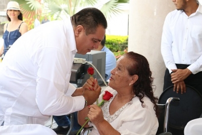 Merecido reconocimiento a las madres trabajadoras del Ayuntamiento