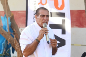 La gente está con nosotros porque le hemos dado resultados: Dávalos