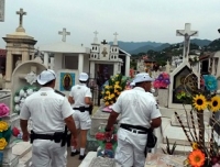 Sin incidencias mayores concluyó el operativo en panteones Catrina 2014