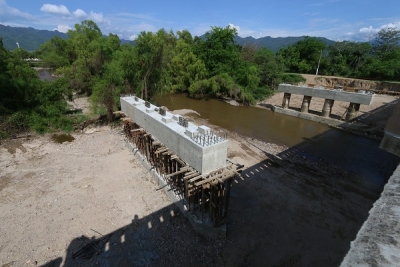 Importante avance en puente sobre el río Pitillal que unirá Av. México con Los Tules en Fluvial Vallarta