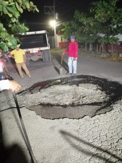 Avanza Programa de Bacheo y Reencarpetado en todo el Municipio de BB