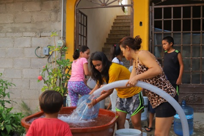 Abastecimiento de agua garantizado; suman 120 recorridos de pipas en zonas con baja presión