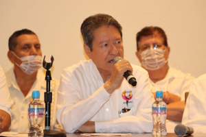 Líderes y empresarios se suman al Profe Michel y a su proyecto