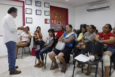 Inicia DIF Vallarta taller de Escuela para Padres