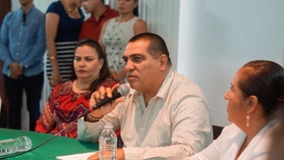 Refrenda Arturo Dávalos su compromiso con el respeto a los derechos humanos