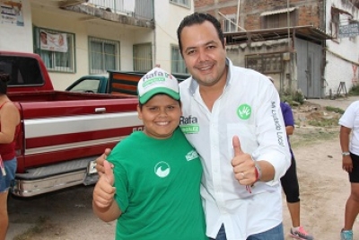 Unidos, lograremos un Vallarta próspero y en paz: Rafa González