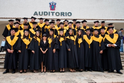 Egresa 3ra generación de Licenciatura en Cultura Física y Deportes del CUC