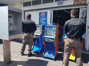 Aseguran 66 máquinas tragamonedas