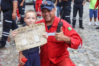 Como héroes recibieron a rescatistas del Grupo USAR Vallarta