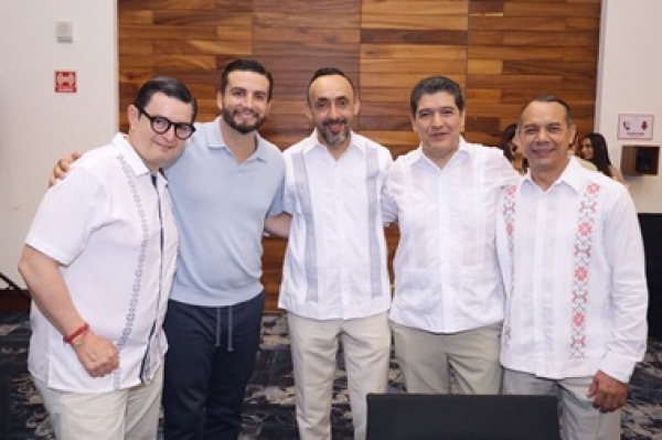 Luis Munguía firma convenio para fortalecer la justicia en Puerto Vallarta