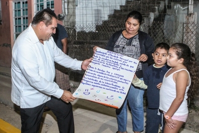 Termina Arturo Dávalos con 30 años de espera de la calle Puerto Ángel