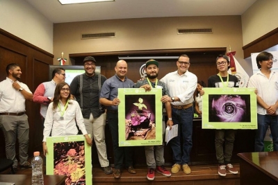 Premia César Abarca a ganadores de Concurso de Video y Fotografía