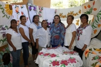 Continúa DIF transformando la vida a mujeres vallartenses