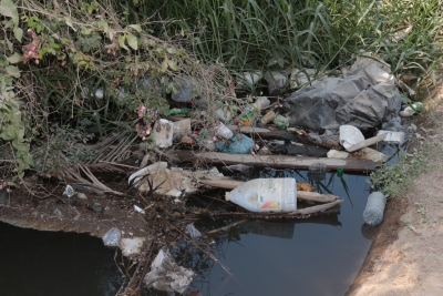 Servicios Públicos de Bahía de Banderas limpia drenes y exhorta a no tirar basura