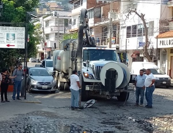 Presentan soluciones a vecinos de la Emiliano Zapata