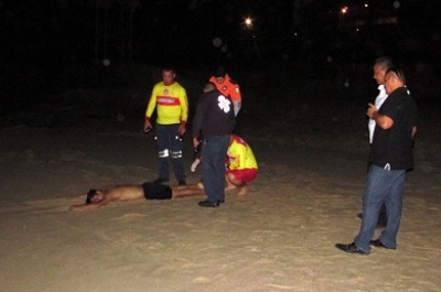 Murió en Playa Conchas Chinas