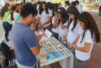 Más de 1,500 jóvenes participan en Feria de la Salud en el CECyTEJ 07
