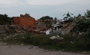 Colegio Tepeyac deja a alumnos a su suerte ante contaminación de ladrilleras