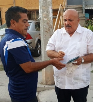 Continuando en su trajinar por las calles, el doctor Heriberto visito las colonias Villas del Puerto y Arboledas
