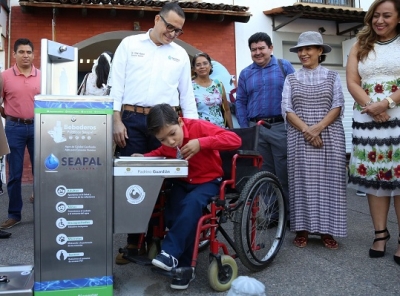 Inaugura Abarca Bebedero incluyente y Pet Friendly en el Malecón