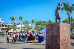 Puerto Vallarta honra el legado de Miguel Hidalgo