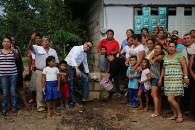 Abarca resuelve rezago de 16 años sin agua