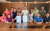 Munguía acuerda con vecinos y locatarios continuar obra de Av. México