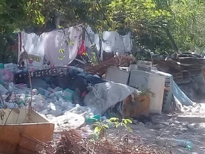 En abandono total calles de Lagunas del Valle en PV, se quejan vecinos