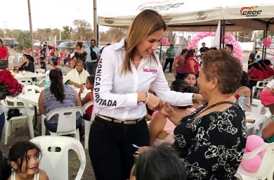 Mónica Saldaña Felicita a las Madres en su Día